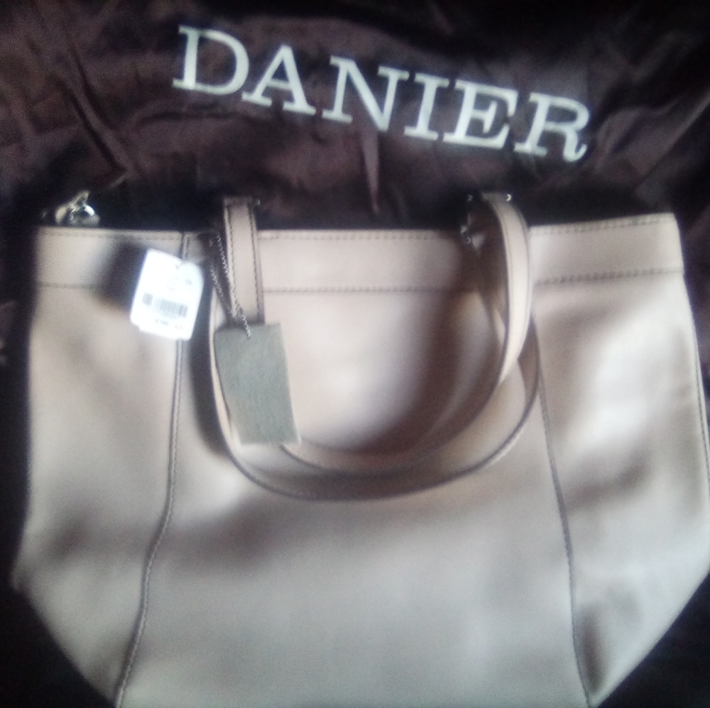 Danier purse 5